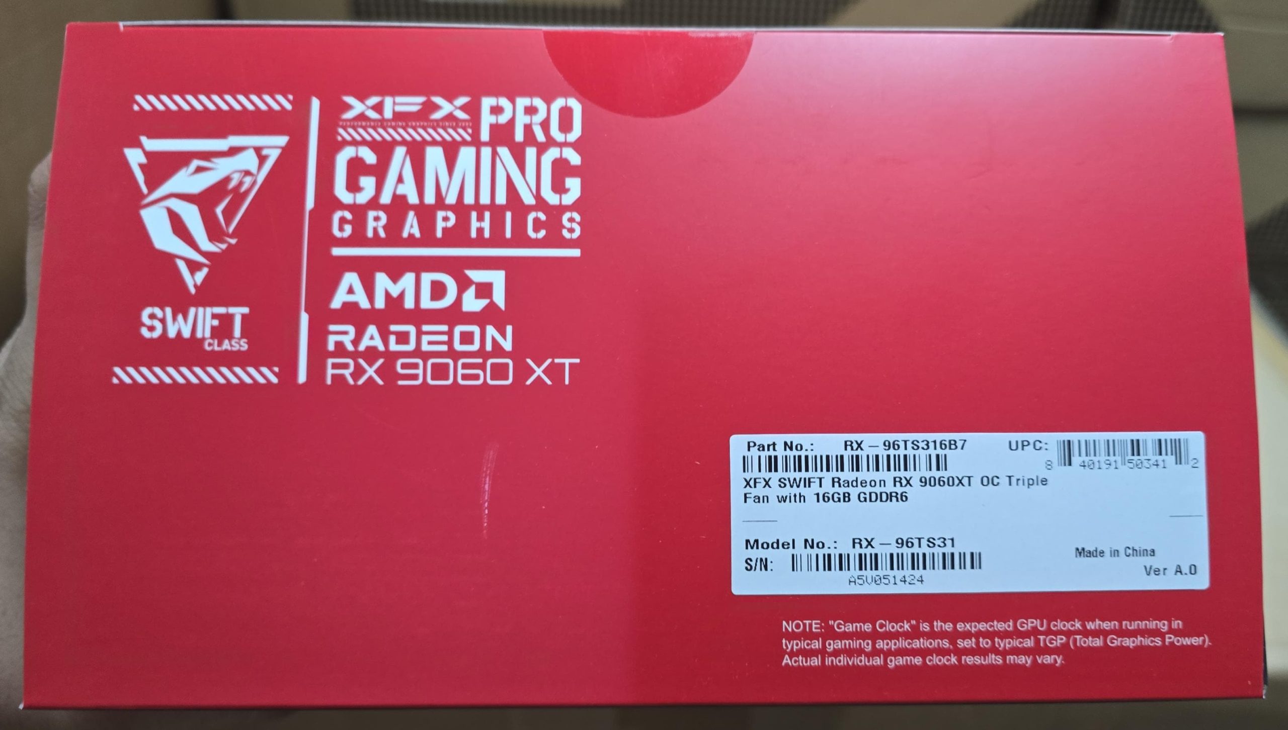 XFX SWIFT RADEON RX 9060 XT OC 16GB - PRO GAMING - PCIe 4.0 - GDDR6 - AMD RDNA - 3X FANS - BLACK – Image 3