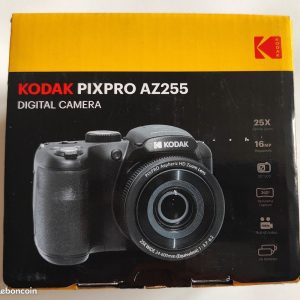 KODAK PIXPRO AZ255 - CAMERA NUMÉRIQUE - 16 MPXL CMOS - 24 MM - 4 PILES AA - SD/SDHC - BLACK -