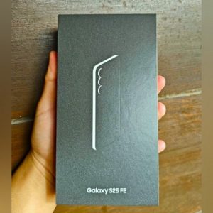 SAMSUNG GALAXY S25 FE 5G - 8GO - 128GO - DUAL SIM - 6.7" AMOLED FHD+ NFC - GALAXY AI - 4900 MAH - BLACK SM-731B/DS